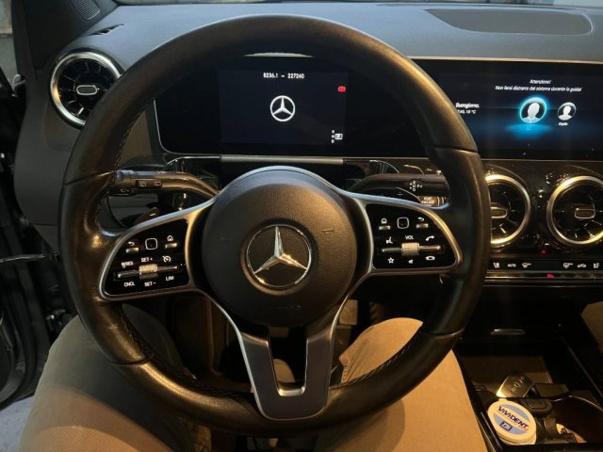 Mercedes-Benz Classe B 180 d Automatic Executive (18)