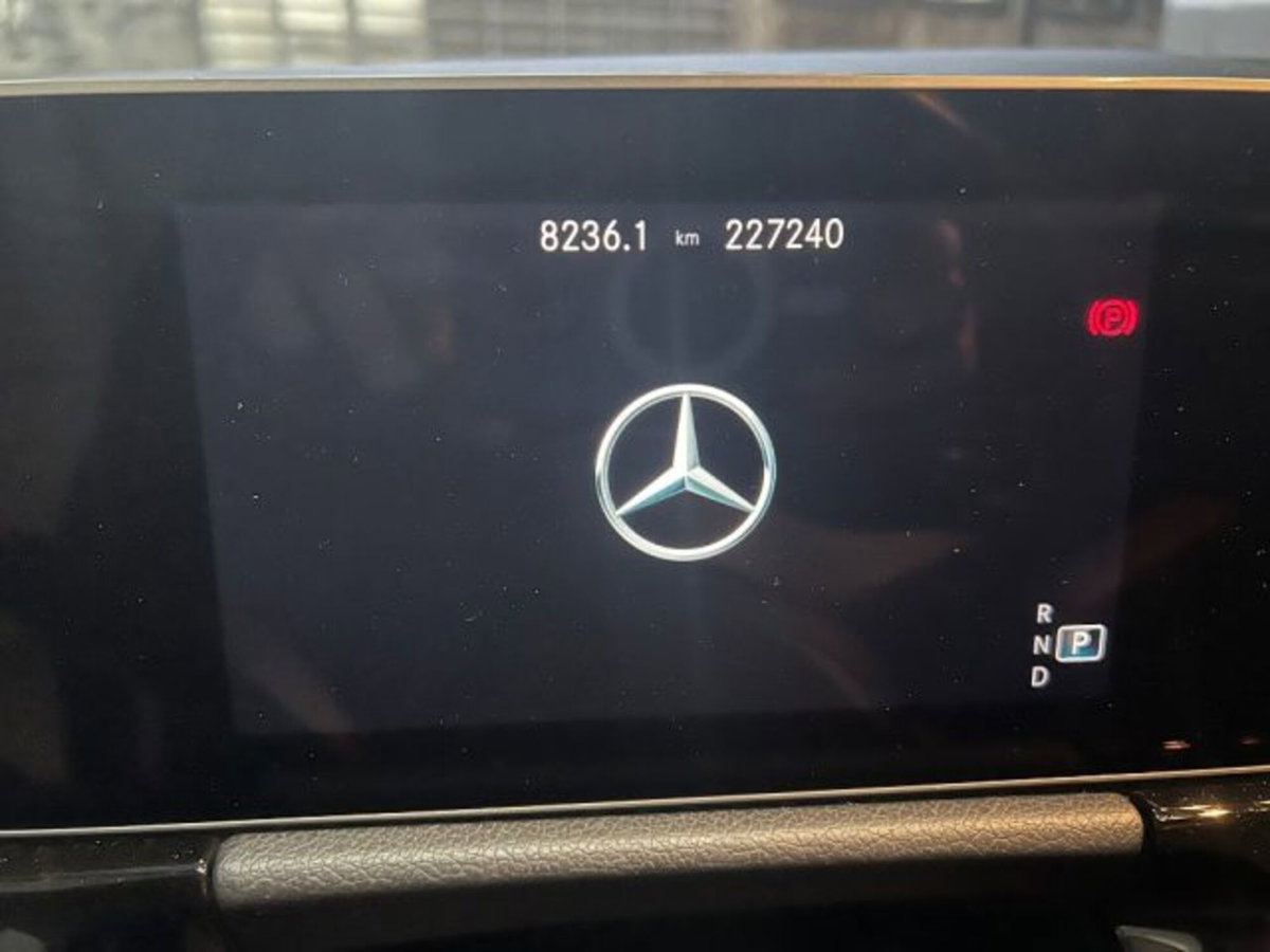Mercedes-Benz Classe B 180 d Automatic Executive (19)