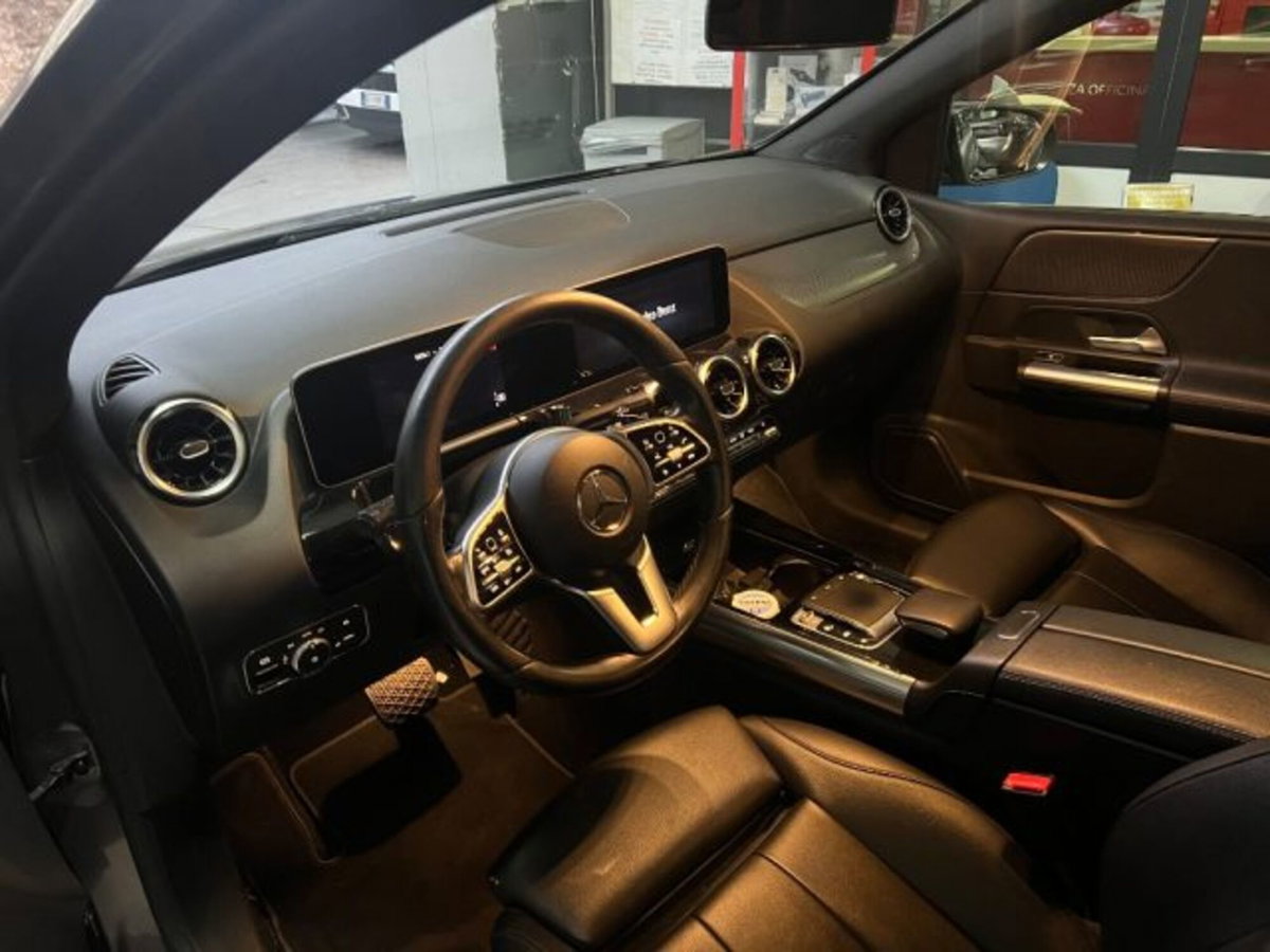 Mercedes-Benz Classe B 180 d Automatic Executive (8)