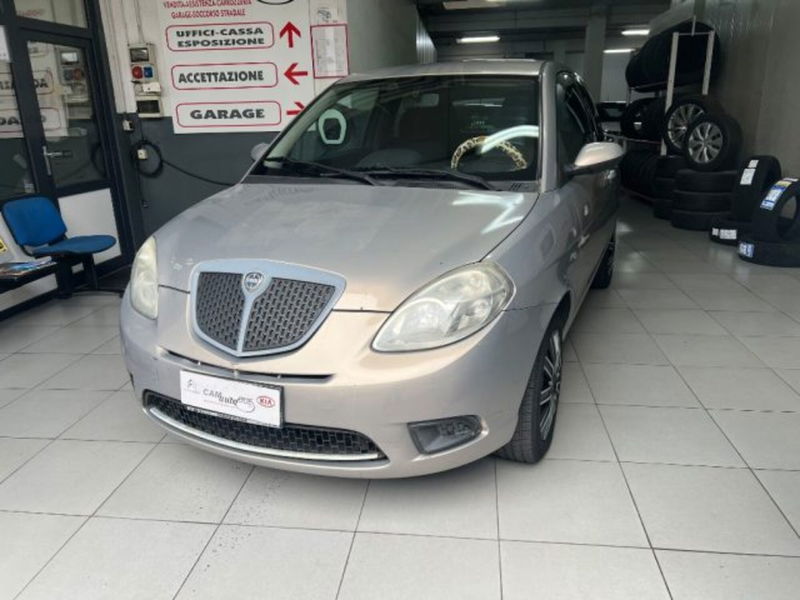 Lancia Ypsilon 1.2 69 CV Argento