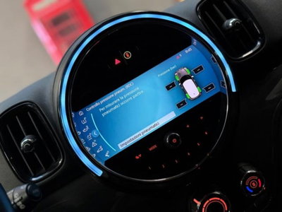 MINI Mini Countryman 2.0 Cooper D Essential Countryman (17)