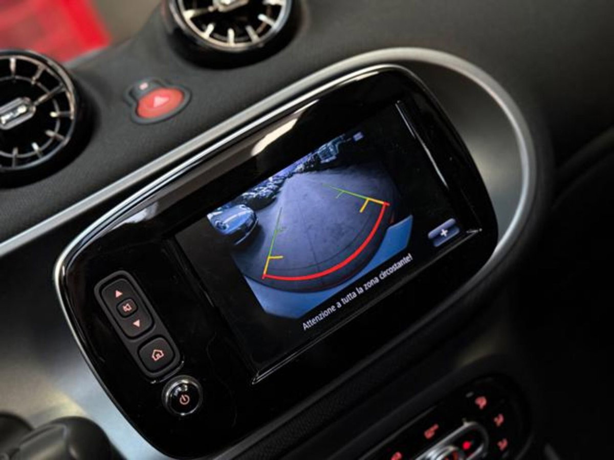 smart forfour forfour 90 0.9 Turbo Brabus Style (16)