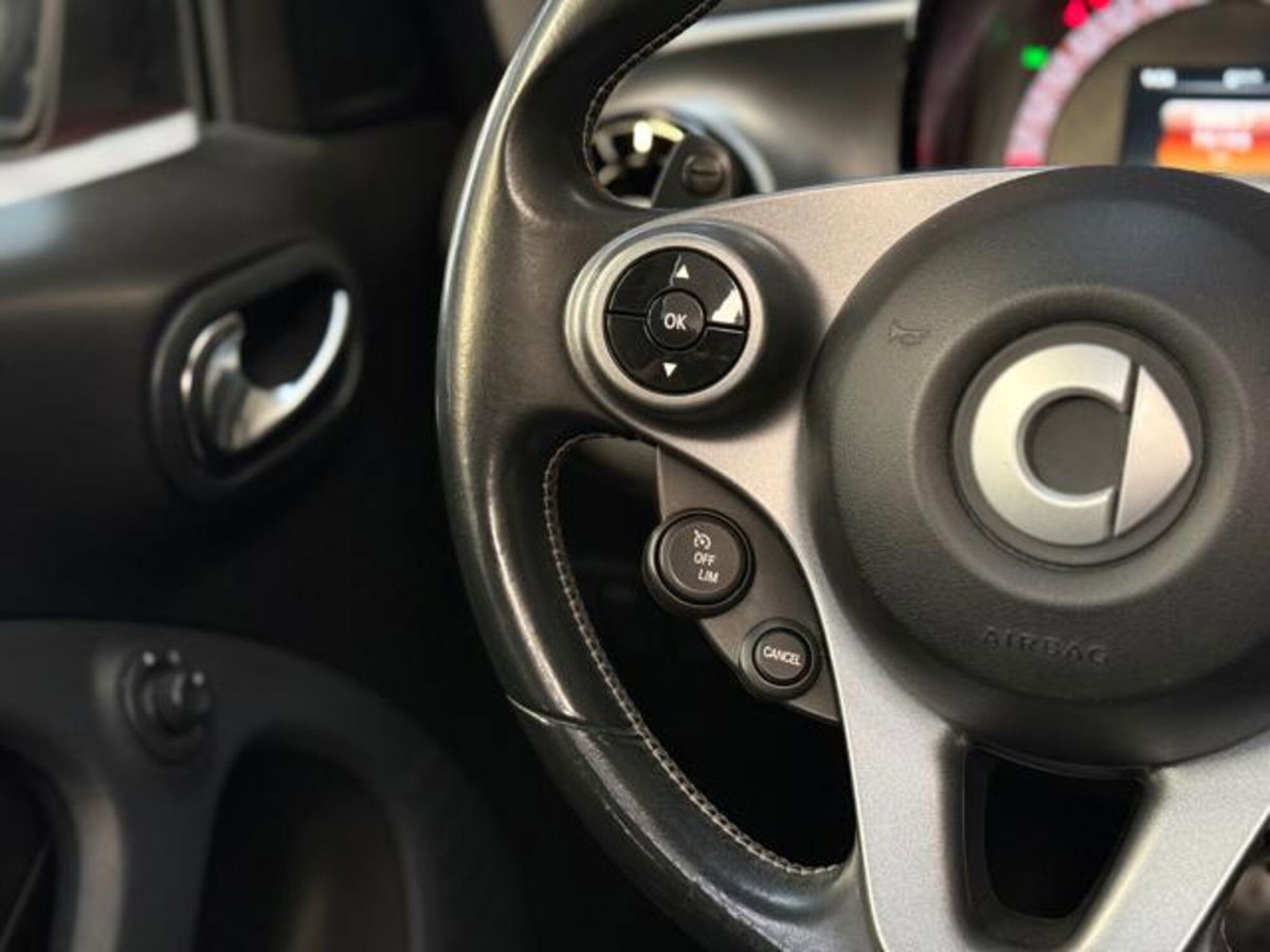 smart forfour forfour 90 0.9 Turbo Brabus Style (20)