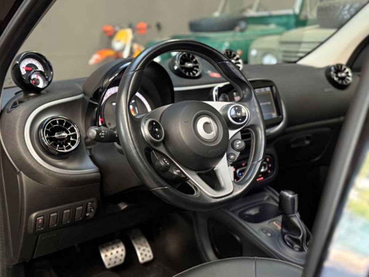 smart forfour forfour 90 0.9 Turbo Brabus Style (9)