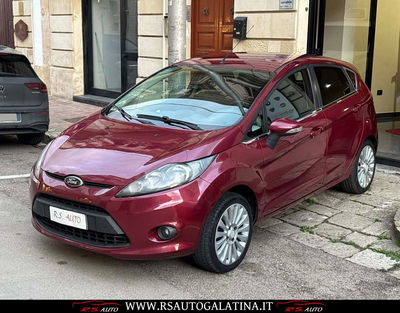 Ford Fiesta 1.4 5 porte Bz.- GPL Titanium usata