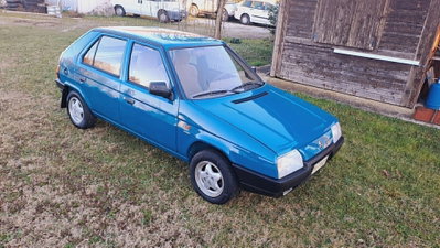 Skoda Favorit 136 LS (7)