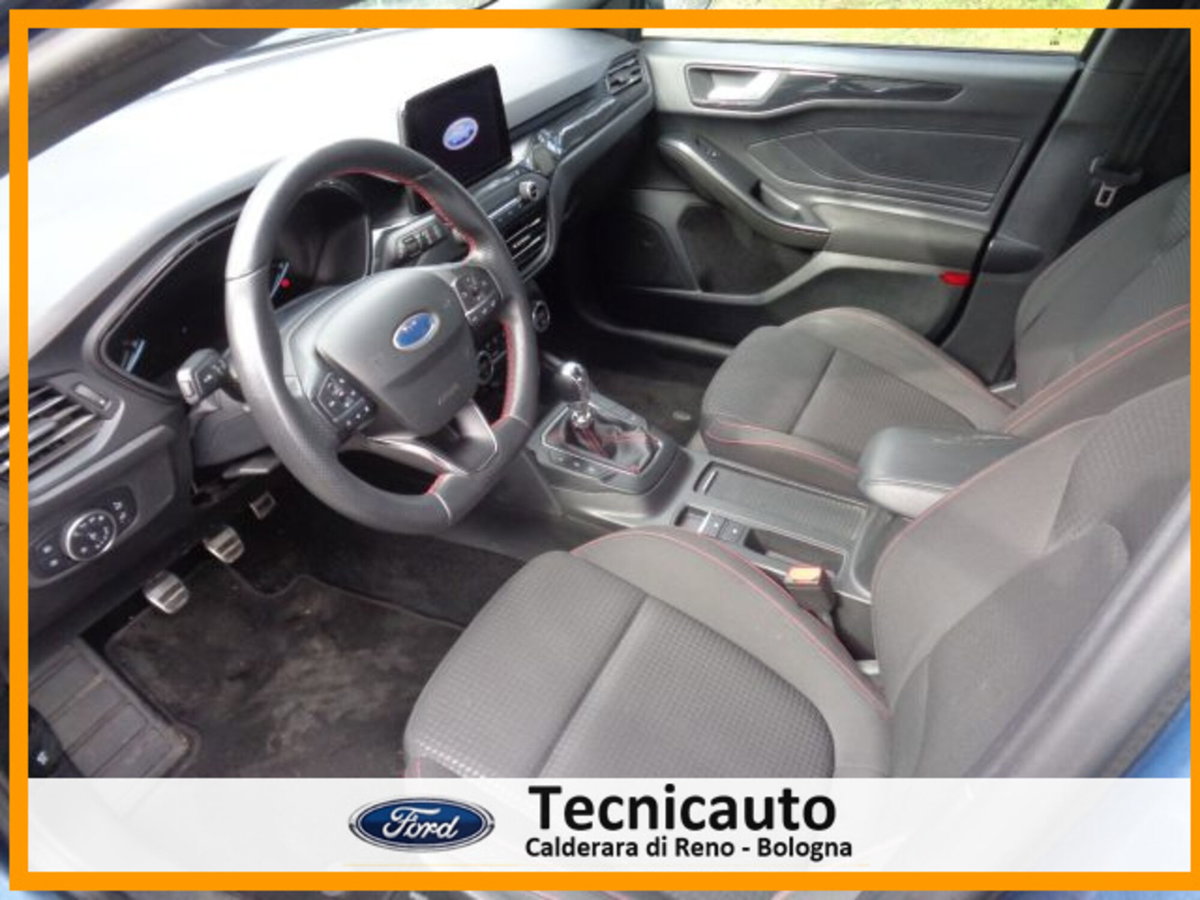 Ford Focus Station Wagon 1.0 EcoBoost Hybrid 125 CV SW ST-Line (10)