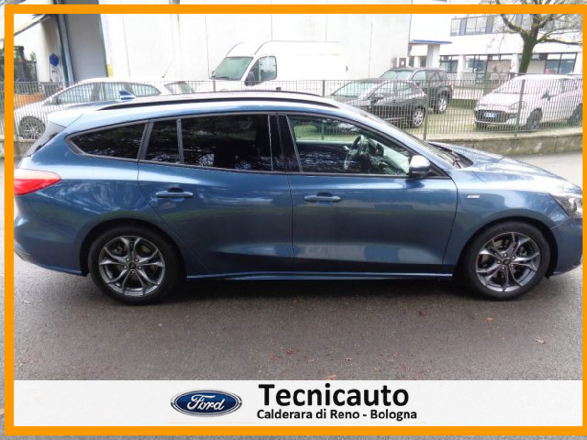 Ford Focus Station Wagon 1.0 EcoBoost Hybrid 125 CV SW ST-Line (8)
