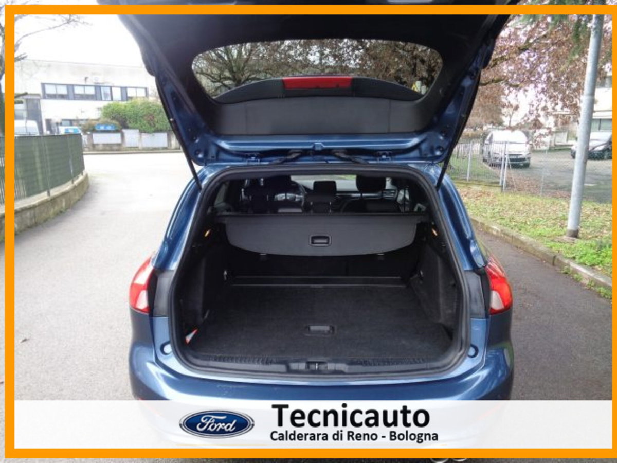 Ford Focus Station Wagon 1.0 EcoBoost Hybrid 125 CV SW ST-Line (9)