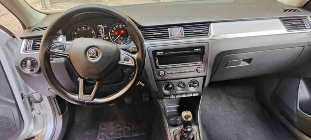 Skoda Rapid Spaceback TSI 105CV Ambition (13)