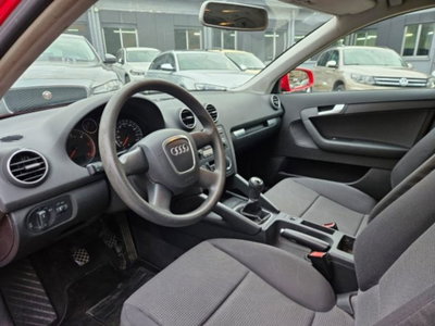 Audi A3 Sportback 2.0 16V TDI quattro Ambiente (6)