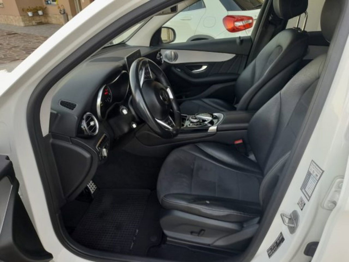 Mercedes-Benz GLC SUV 250 d 4Matic Premium (4)