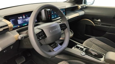 Lancia Ypsilon 1.2 mhev Edizione Limitata Cassina e-dct (7)