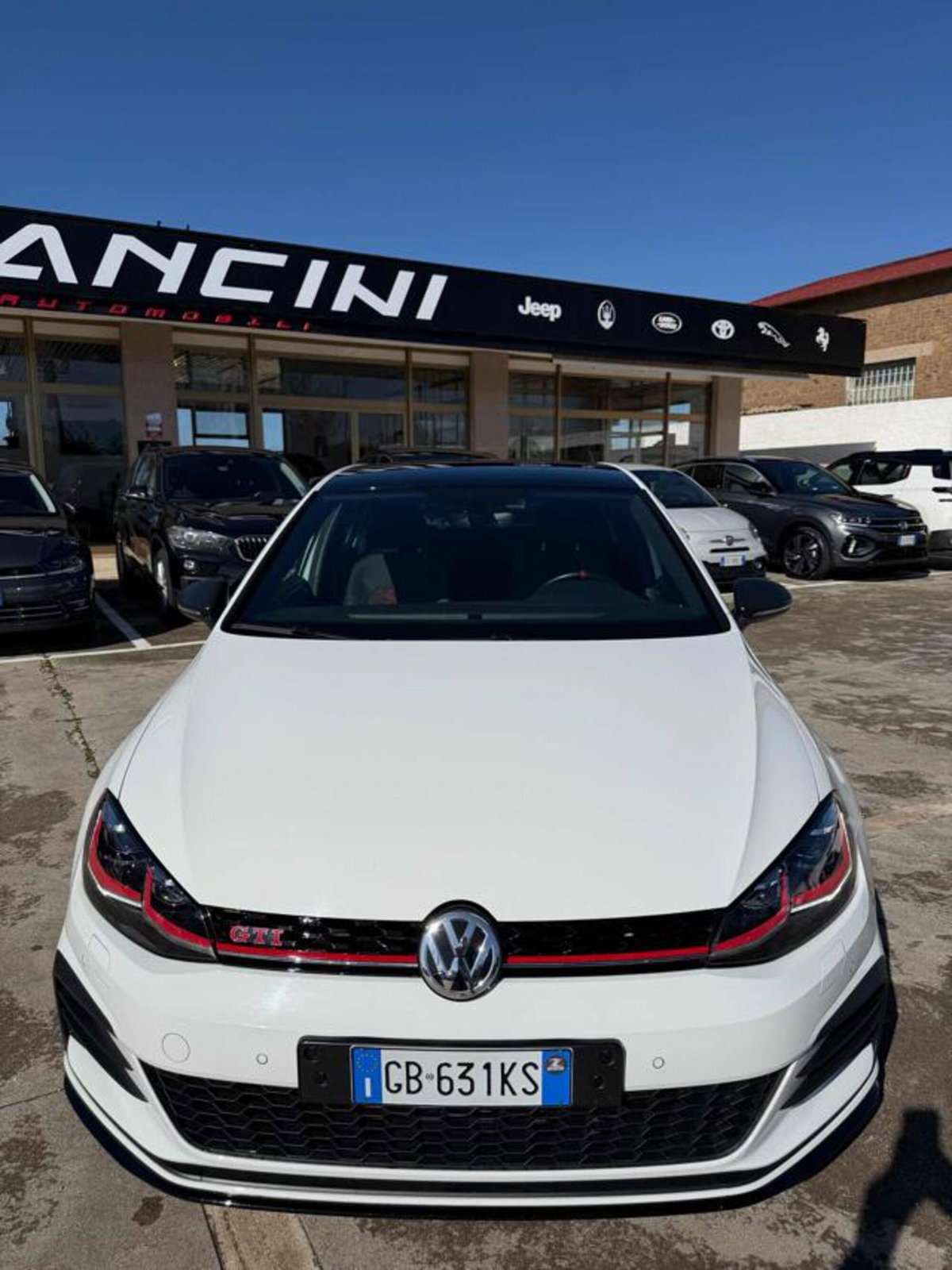 Volkswagen Golf GTI 2.0 TSI TCR DSG 5p. BlueMotion Technology (2)