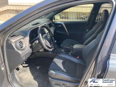 Toyota Rav4 D-4D 2WD Lounge (6)