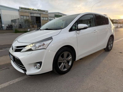 Toyota Verso 1.6 D-4D Style 7 posti (3)