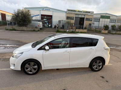 Toyota Verso 1.6 D-4D Style 7 posti (4)