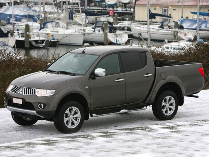 Mitsubishi L200 2.5 DI-D/136CV DC Invite DPF