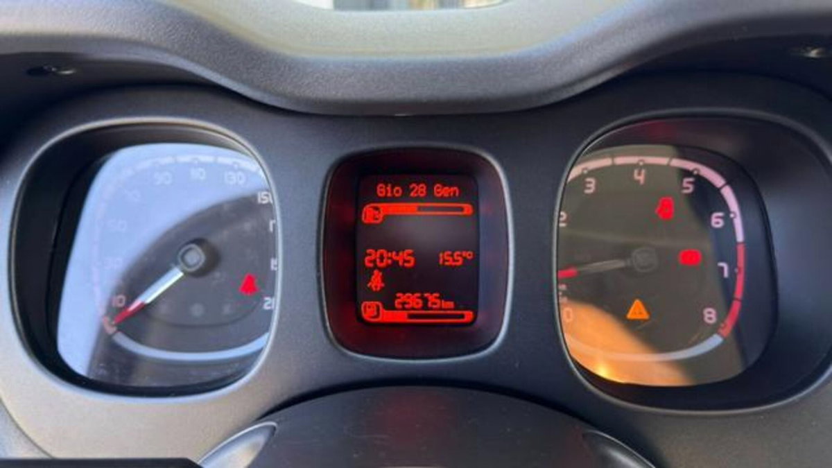 Fiat Panda 1.0 firefly hybrid s&s 70cv 5p.ti (12)