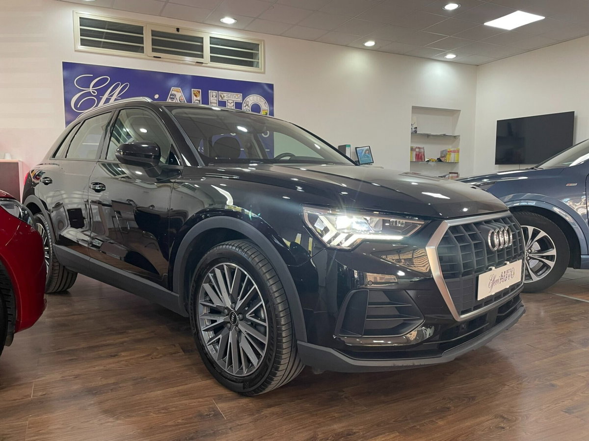 Audi Q3 35 TDI quattro S tronic Business (4)