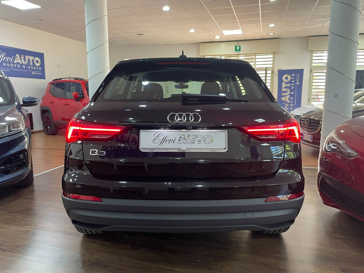 Audi Q3 35 TDI quattro S tronic Business (7)