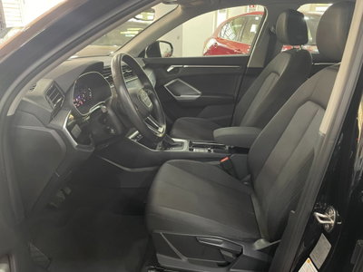 Audi Q3 35 TDI quattro S tronic Business (9)