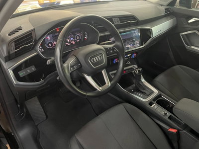 Audi Q3 35 TDI quattro S tronic Business (10)
