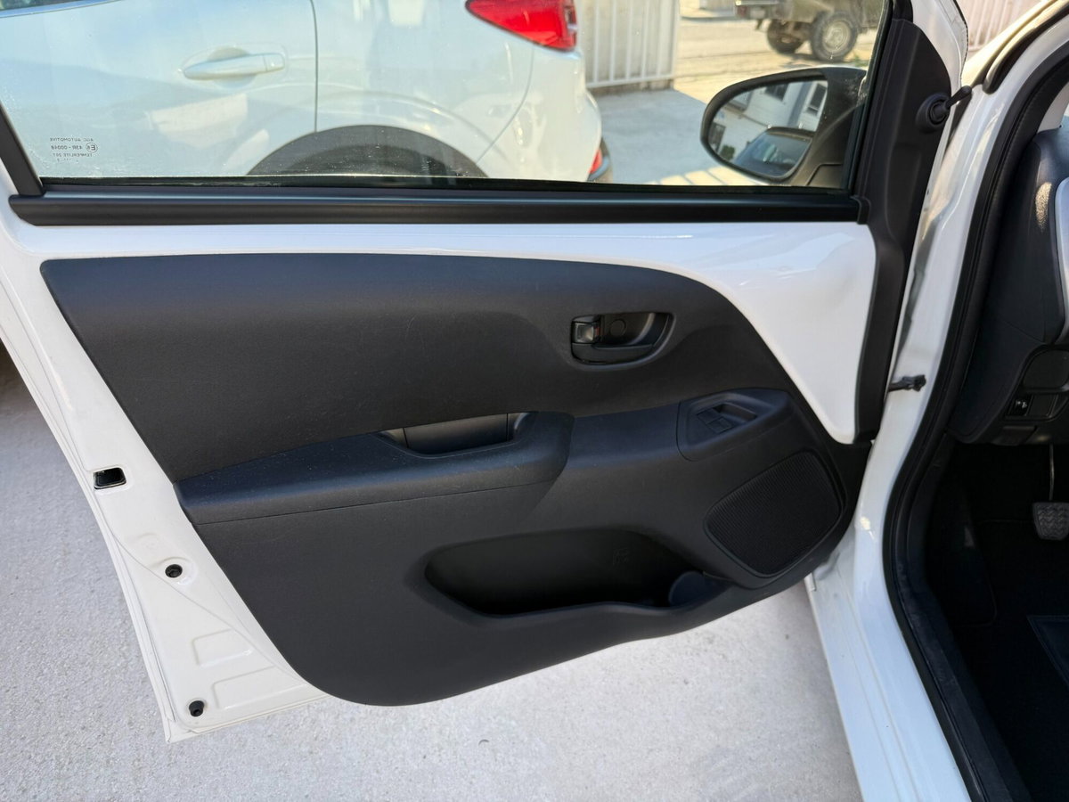 Citroen C1 C1 VTi 68 5 porte Feel (14)