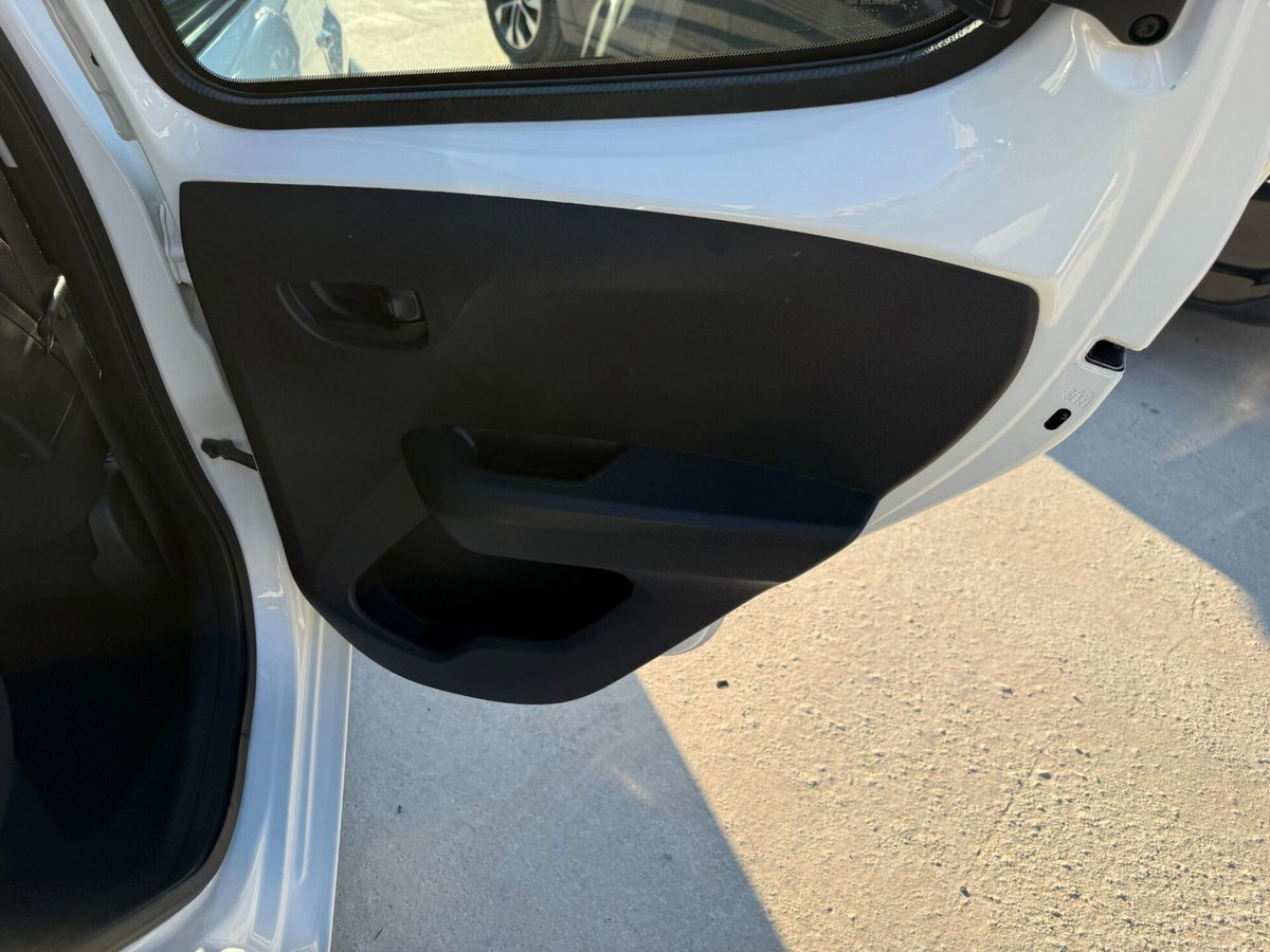 Citroen C1 C1 VTi 68 5 porte Feel (17)