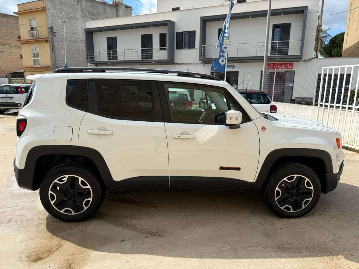 Jeep Renegade 2.0 Mjt 170CV 4WD Active Drive Low Trailhawk (3)