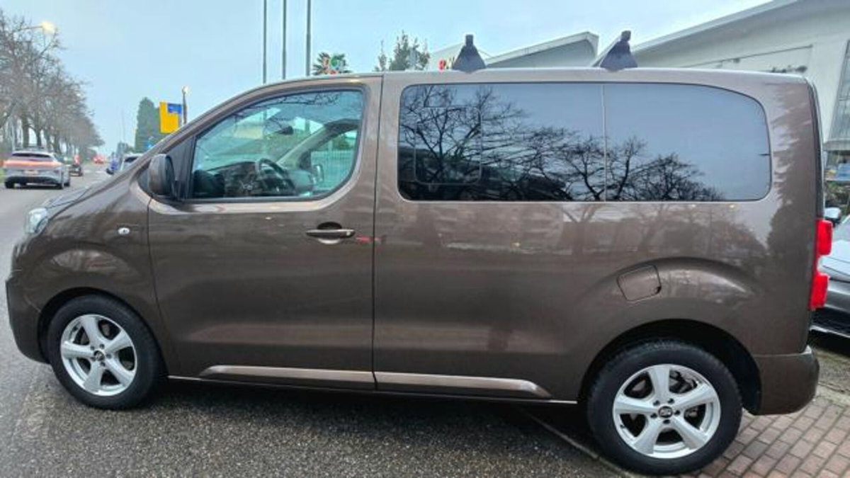 Peugeot Traveller BlueHDi 120 S&S Long Active (3)