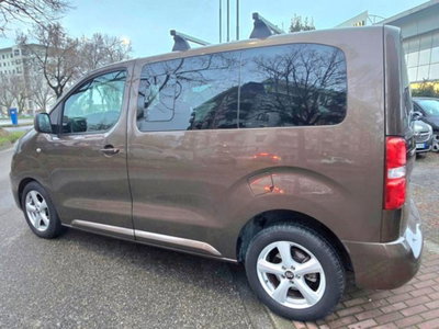 Peugeot Traveller BlueHDi 120 S&S Long Active (4)