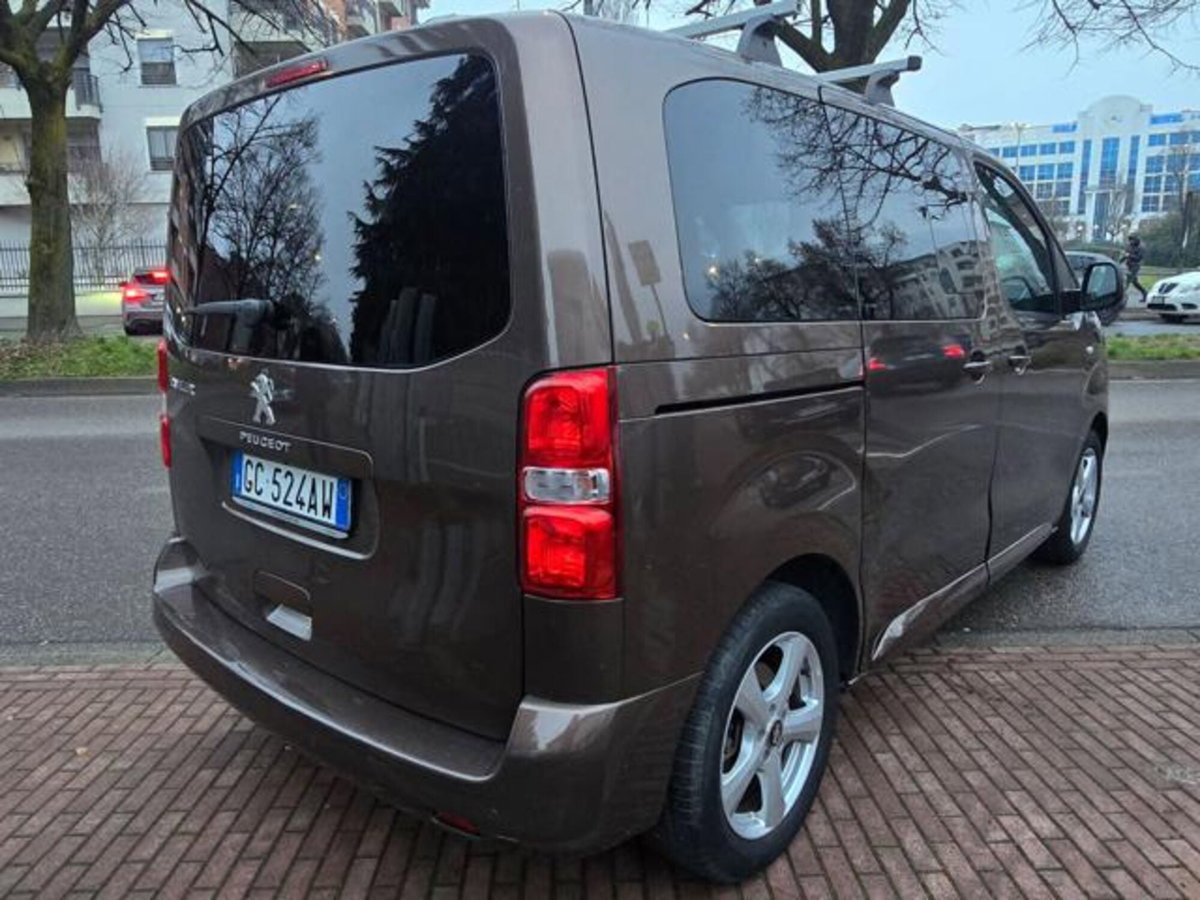 Peugeot Traveller BlueHDi 120 S&S Long Active (7)
