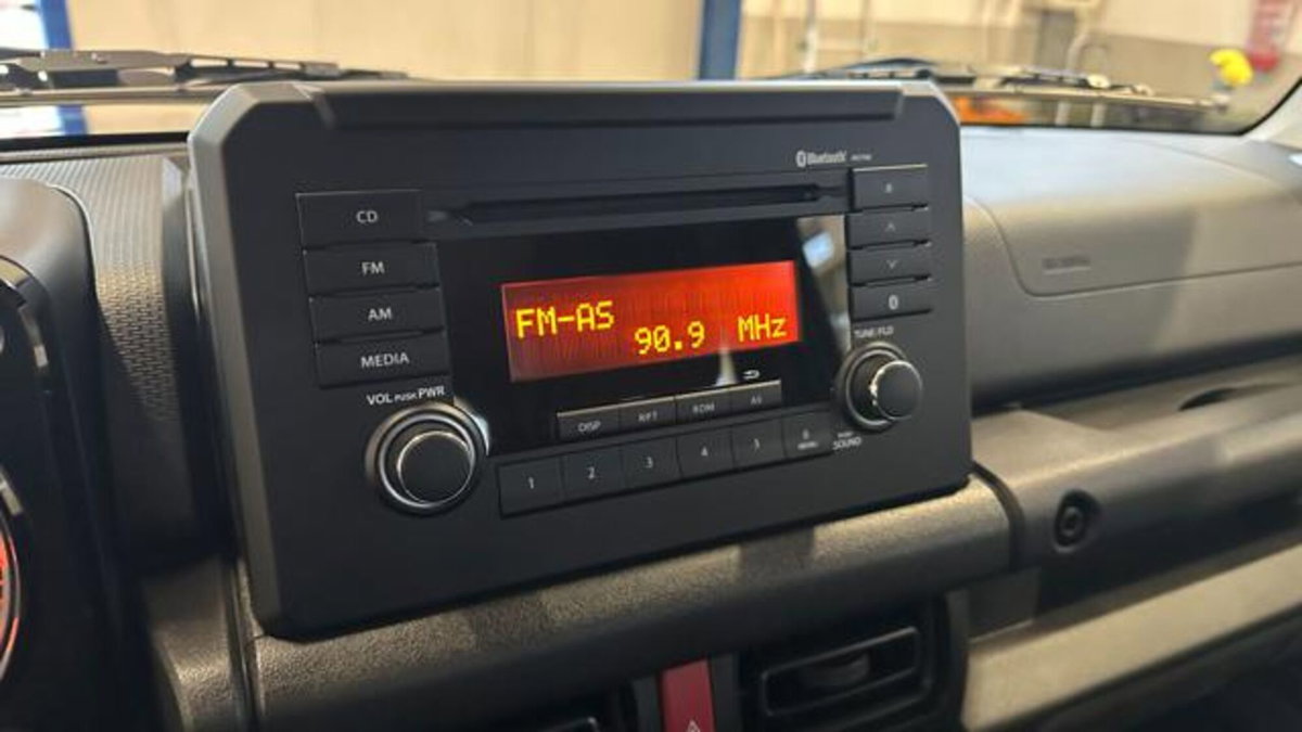 Suzuki Jimny 1.5 Pro 4wd allgrip (12)