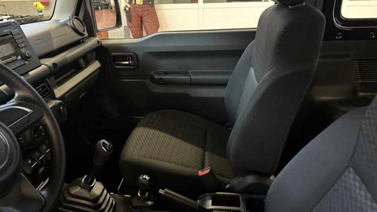 Suzuki Jimny 1.5 Pro 4wd allgrip (13)