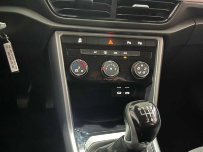 Volkswagen T-Roc 2.0 tdi Life 115cv (14)