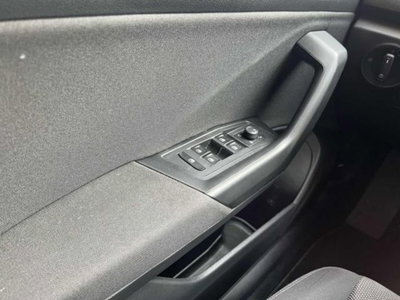 Volkswagen T-Roc 2.0 tdi Life 115cv (9)