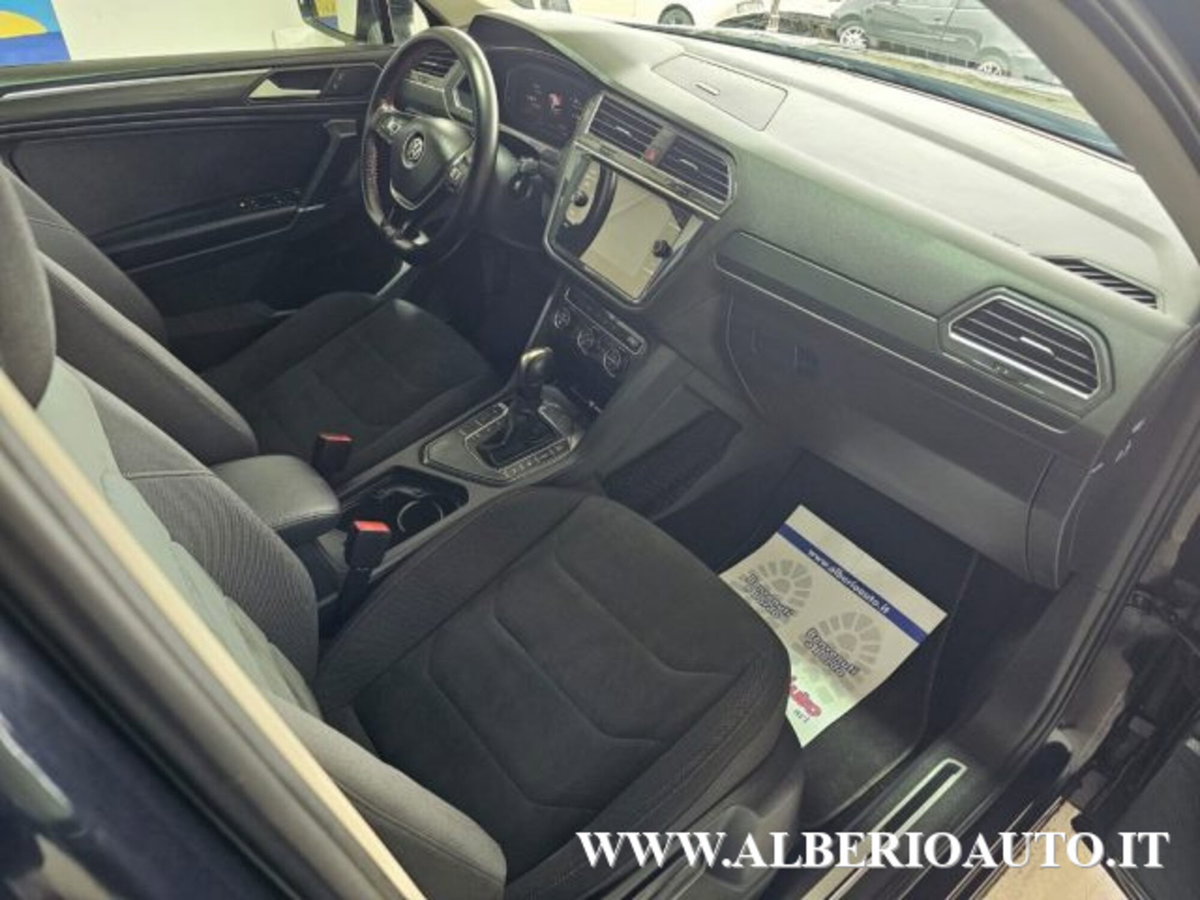 Volkswagen Tiguan Allspace 2.0 tdi R-Line 150cv dsg (10)