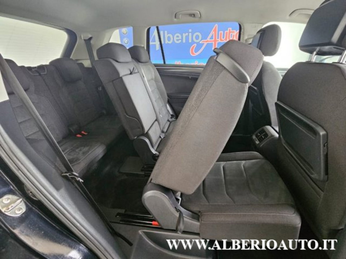 Volkswagen Tiguan Allspace 2.0 tdi R-Line 150cv dsg (11)