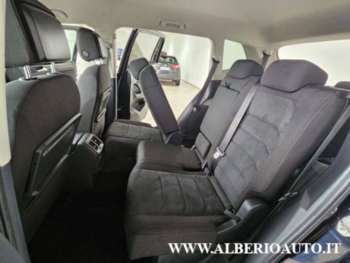 Volkswagen Tiguan Allspace 2.0 tdi R-Line 150cv dsg (14)