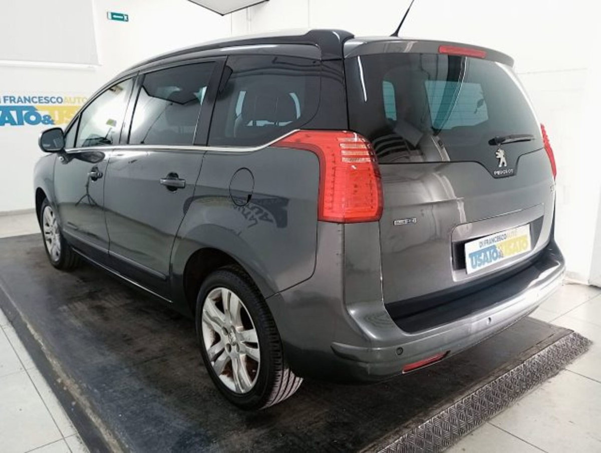 Peugeot 5008 BlueHDi 150 S&S Allure (4)