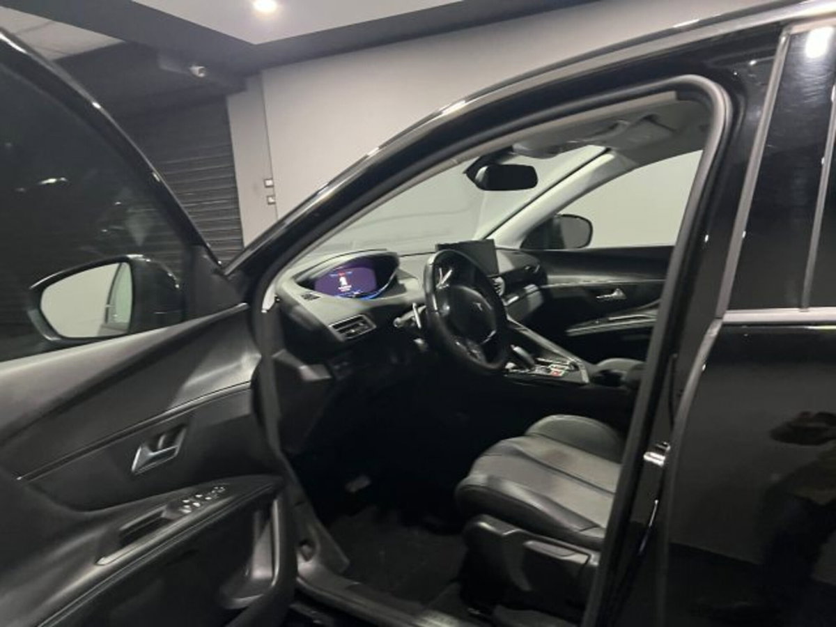 Peugeot 3008 BlueHDi 130 S&S EAT8 Allure Pack (8)