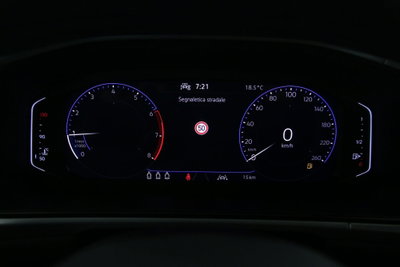 Volkswagen T-Roc 1.0 tsi Sport 115cv (9)