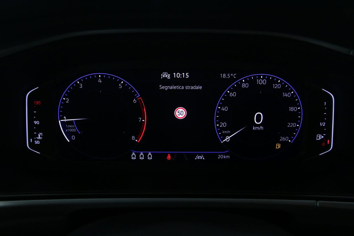 Volkswagen T-Roc 1.0 tsi Sport 115cv (10)