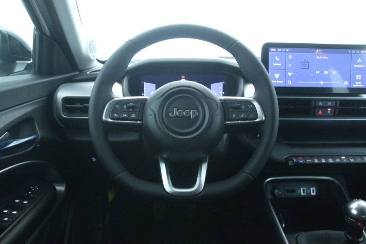 Jeep Avenger 1.2 turbo Summit fwd 100cv (10)