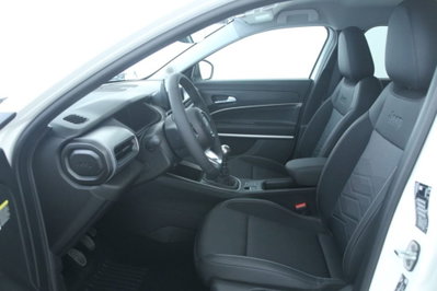 Jeep Avenger 1.2 turbo Summit fwd 100cv (7)