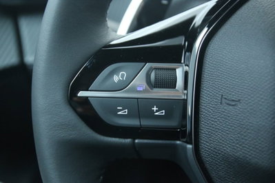 Peugeot 2008 1.2 puretech Allure s&s 130cv eat8 (20)