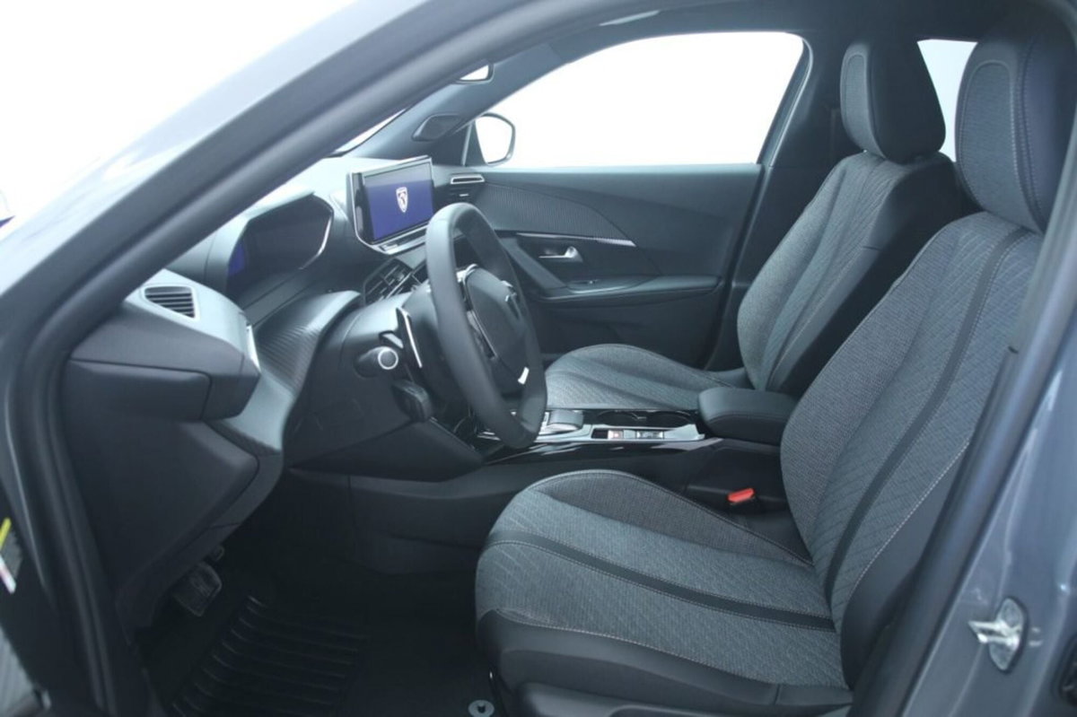 Peugeot 2008 1.2 puretech Allure s&s 130cv eat8 (7)