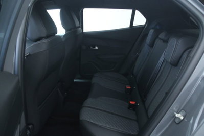 Peugeot 2008 PureTech 130 S&S EAT8 Allure Pack (8)