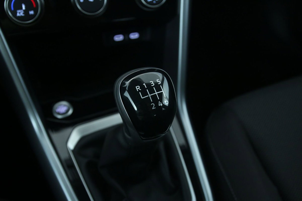 Volkswagen T-Roc 1.0 tsi Edition 115cv (15)